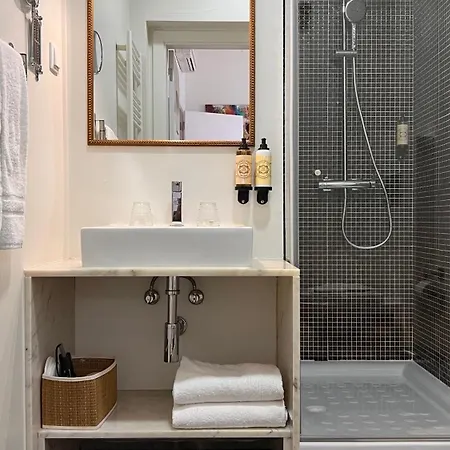 Guest house Tesouro Da Baixa By Shiadu Lisbon